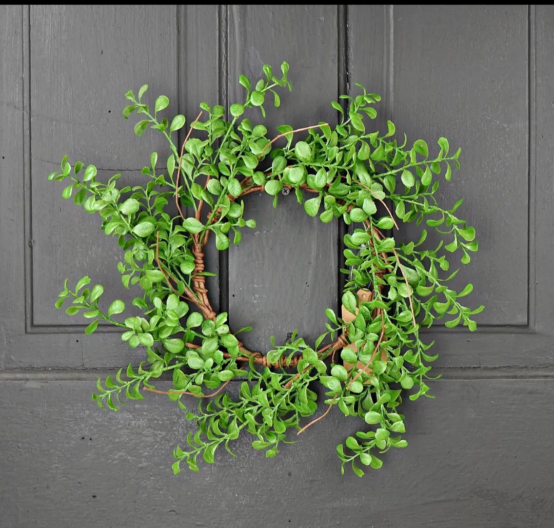 Evergreen Boxwood Wreath