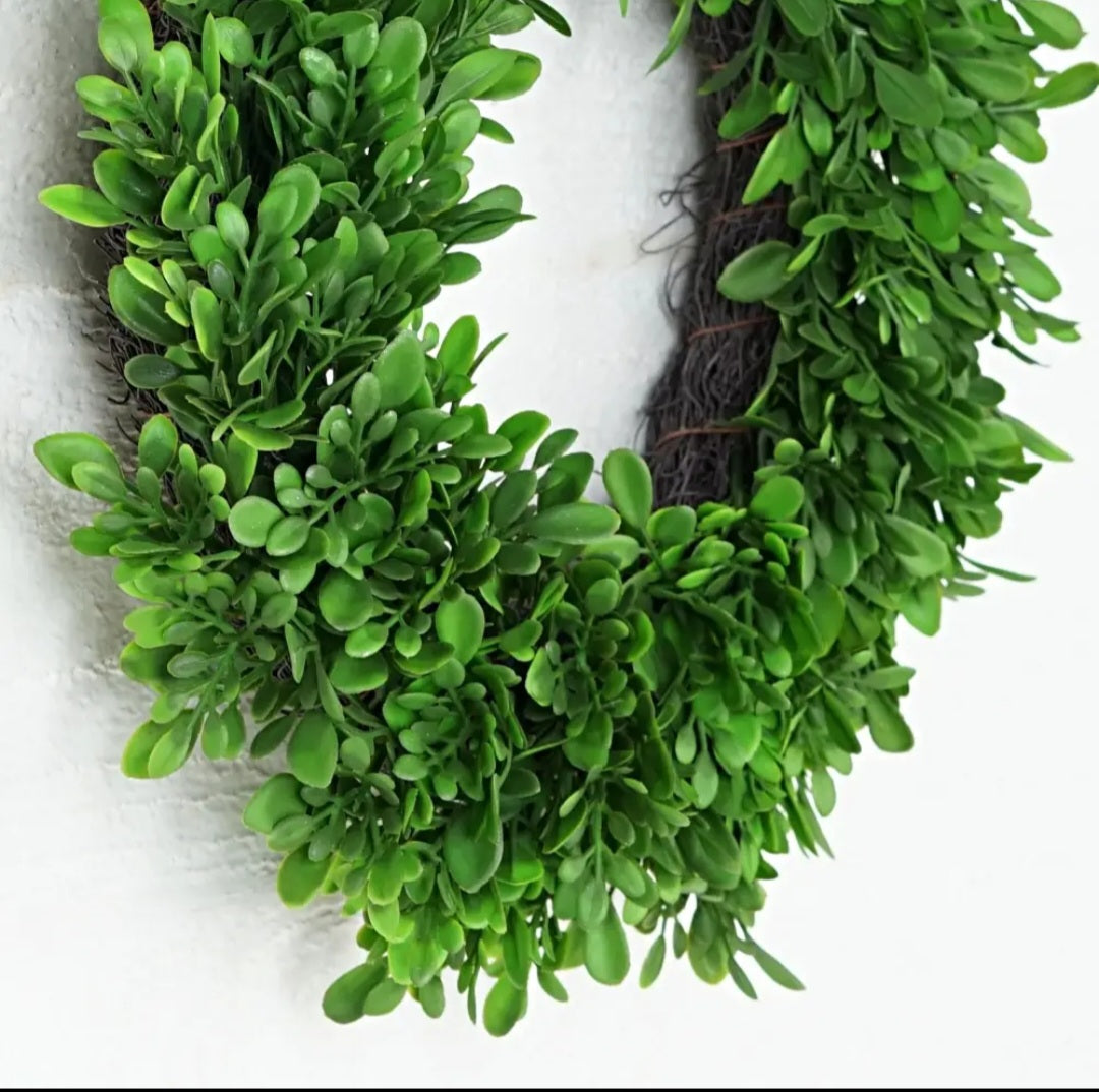Evergreen Boxwood Wreath