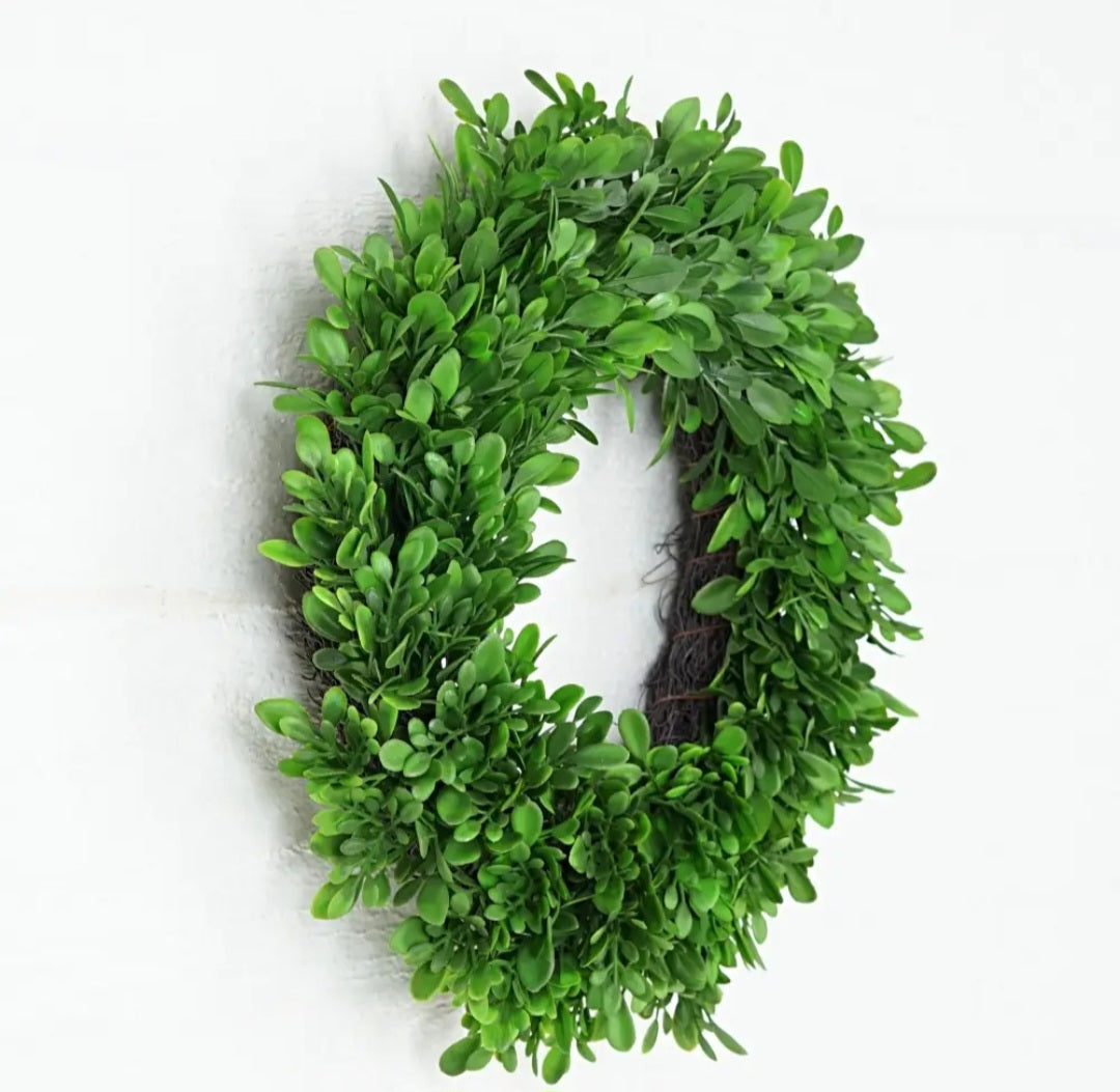 Evergreen Boxwood Wreath