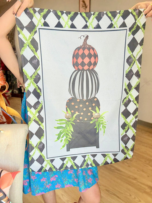 Topiary Pumpkins Home Flag