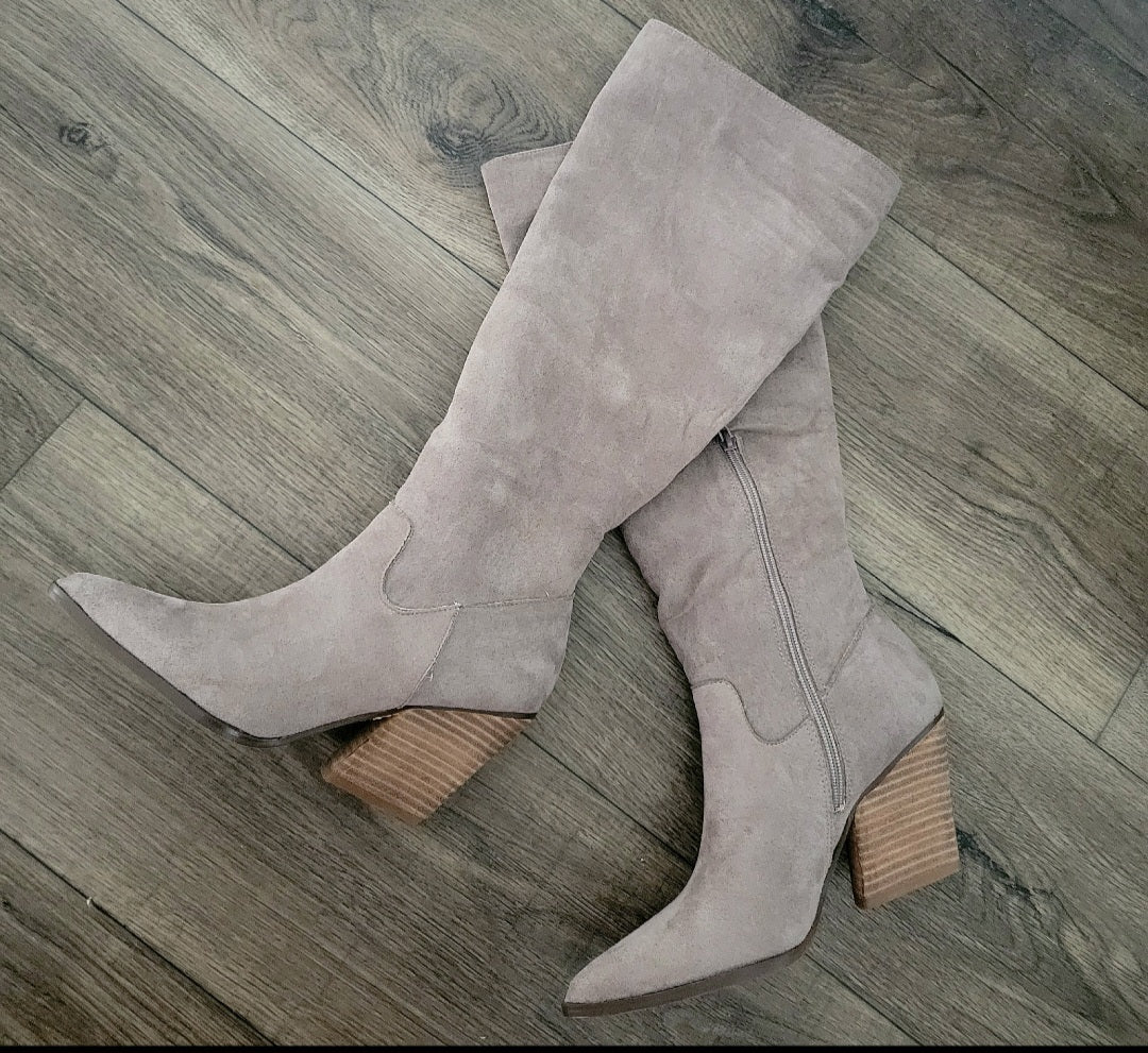 The Lacey Boot