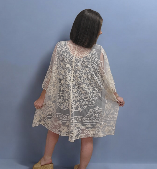 Darla Lightweight Kimono